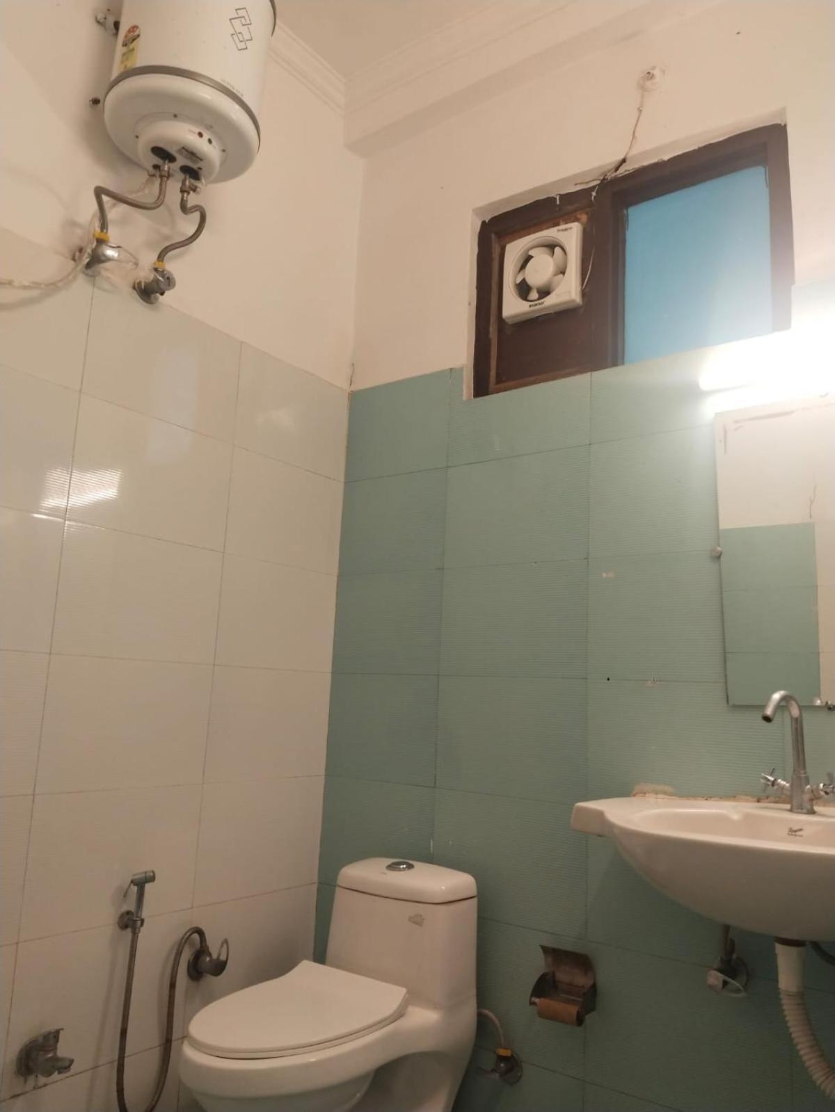 Hotel Shivanta Residency Risikés Kültér fotó
