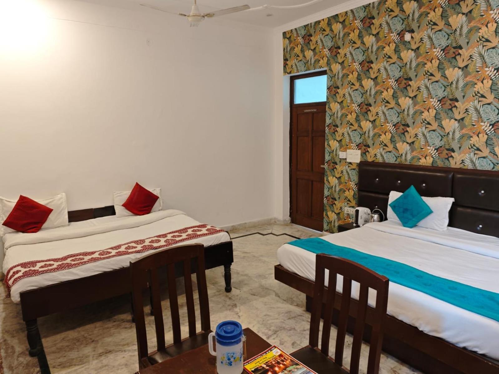 Hotel Shivanta Residency Risikés Kültér fotó